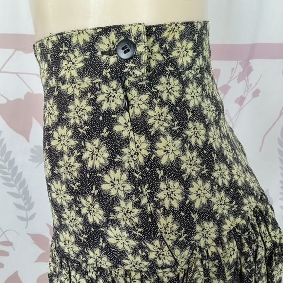 ESCADA BY MARGARETHA LEY LONG SKIRT SIZE 34 GREEN - Picture 3 of 9